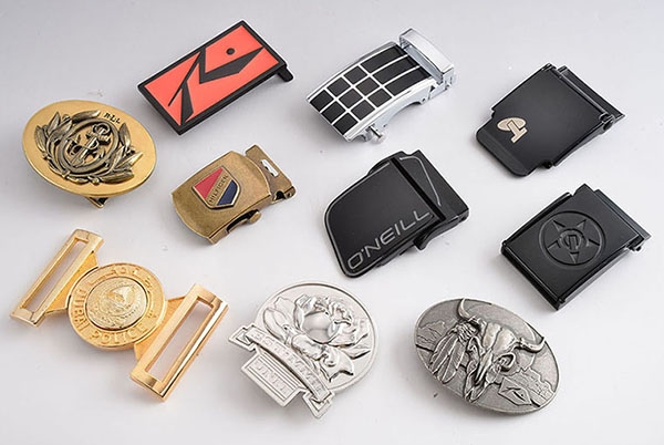 金屬徽章訂製好（hǎo）後該如何佩戴？