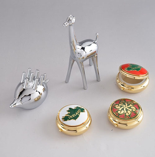 金屬擺（bǎi）件