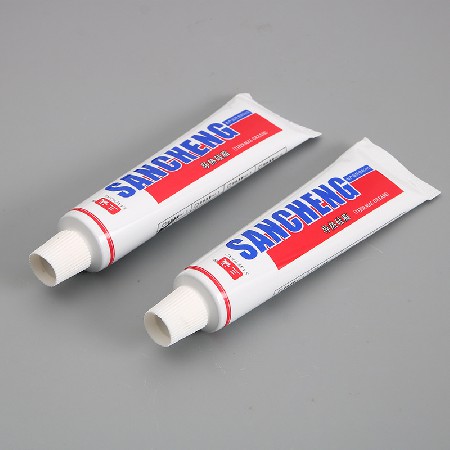 白色LED導熱矽脂高導熱膏散（sàn）熱（rè）矽（guī）脂不固化1.5係數LED散熱膏